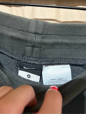 Nike Y2K grey sweatpants thumbnail 2