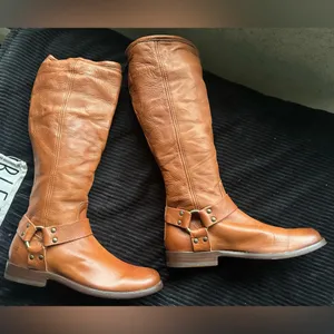 Frye Melissa Button Inside Zip Leather Boot COGNAC/BROWN Color NEW thumbnail 13