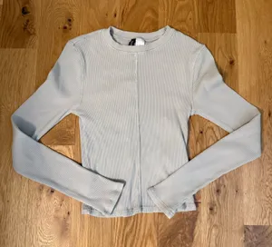 H&M Top thumbnail 1