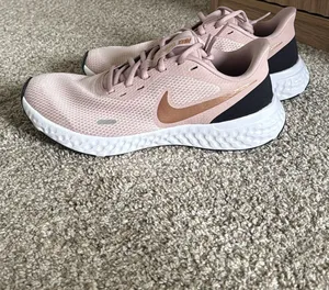 Nike Revolution 5 Running Shoes thumbnail 1