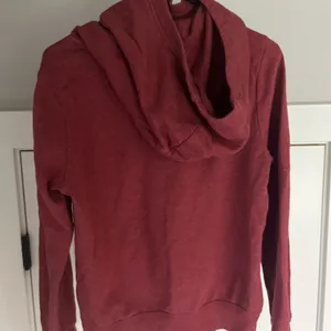 Nike Red Fitted Hoodie Sweatshirt thumbnail 2