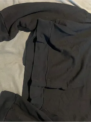 Reformation jeans cropped black sweatshirt small thumbnail 4