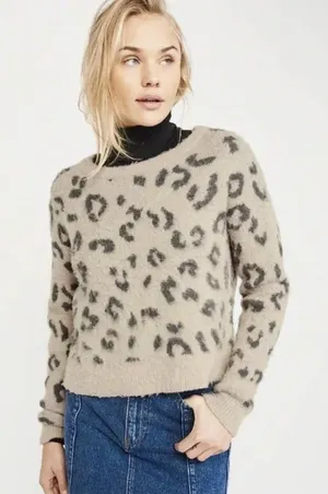Abercrombie Sweater thumbnail 1