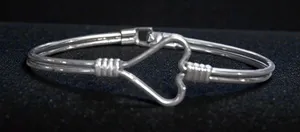 Silver tone open heart wire bangle bracelet thumbnail 1