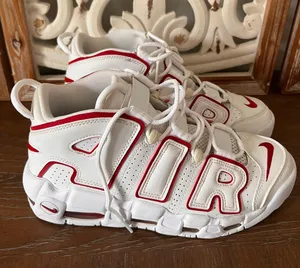 Nike shoes thumbnail 1