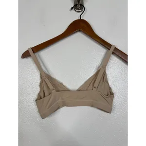SKIMS Fits Everybody Triangle Bralette Ochre Tan Nude Wireless Bra Medium thumbnail 2