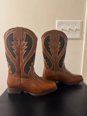 Women’s Cowgirl Boots thumbnail 2