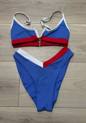 ONEONE Swimwear Bikini Set thumbnail 1