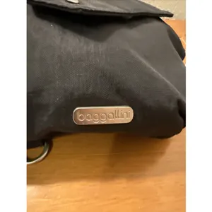 Baggallini Traverse Convertible Sling Bag Backpack Black Nylon Teardrop Shape thumbnail 2