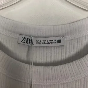 NWT ZARA White Ribbed Crop Top Size Small thumbnail 3