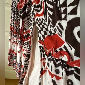 👗🌟Anthropologie Tiered Maxi Dress XS Boho Cutout Flutter Sleeve Red Black Print thumbnail 10