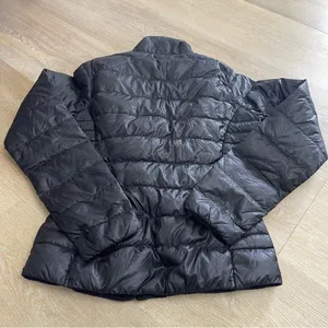 Athleta Downalicious Lightweight Puffer Jacket thumbnail 6