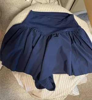 Aerie pleated shorts  thumbnail 1
