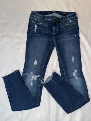 Hollister Jeans Low-Rise Super Skinny Distressed thumbnail 1