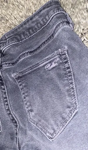 Hollister Grey/black ripped Jeans thumbnail 5