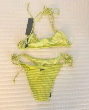 Triangl Bikini Set Swimsuit thumbnail 5