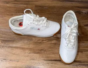 Reebok White Shoes thumbnail 1