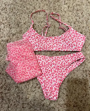 Bikini thumbnail 1