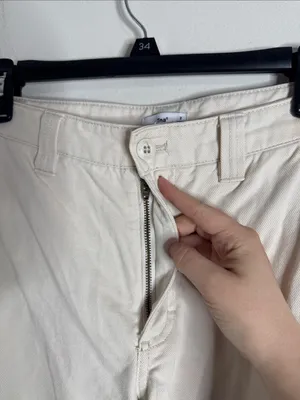 Aritzia TNA Cotton Cargo Ivory Straight Leg Mid Rise Waist Pants Utility size 2 thumbnail 6