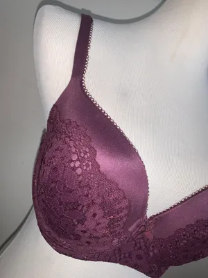 Victoria’s Secret Body By Victoria 34DD thumbnail 2