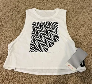 Lululemon SW20 Cut Back Crop Tank thumbnail 1