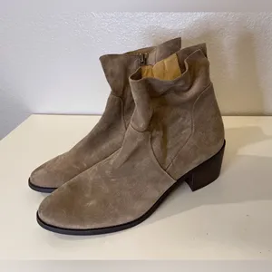 Paul Green NWT Women’s Tan Suede Ankle Boots Size‎ 7 thumbnail 2