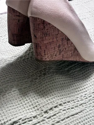 Women’s Wedge Pumps thumbnail 4
