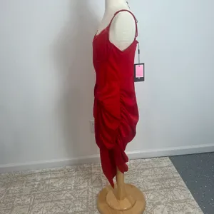 Pretty Little Thing Red Strappy Satin Gathered Midi Dress in Red thumbnail 9
