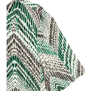 ✨H&M Short Sleeve Sz 8 Dress✨ thumbnail 3