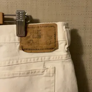 Faded Glory White Pants thumbnail 3