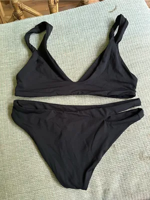 NWOT L*Space Breakers bikini set black extra small thumbnail 3