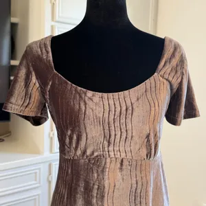 Mauve Gret Crushed Velvet Babydoll Dress Short Sleeve Mini Loveriche Romantic thumbnail 4