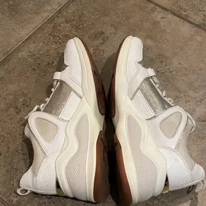 ALDO Gold White Vany Fashion Sneaker Shoes Womens 7.5 EU 38 Metallic Lace-up thumbnail 7