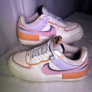 Nike Women's Air Force 1 Shadow - Cream and Pink thumbnail 3