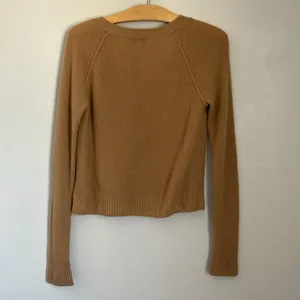 Vince Tan cashmere feel Cardigan Sweater V-Neck Knit. Size Large thumbnail 3