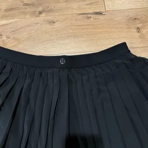 NWT Lululemon High-Rise Pleated Tennis Skirt in Black Size 14 thumbnail 14