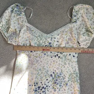 Monteau Los Angeles Floral Print Midi Dress Cream Cap Sleeves Women's Size Large thumbnail 9