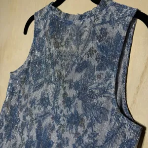 Anthropologie Vanessa Virginia Floral Metallic Sleeveless Blouse Top Women's M thumbnail 7