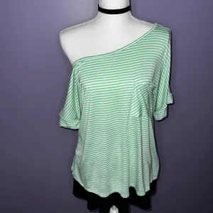 Boutique Green and White Off-the-Shoulder Top thumbnail 2