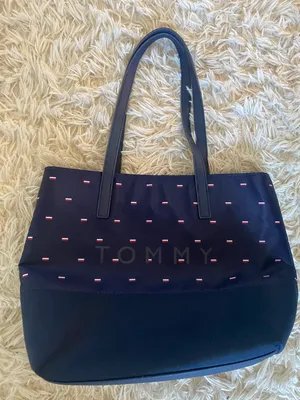 Tommy Hilfiger Purse thumbnail 1
