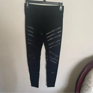 ALO YOGA | Lineal Airbrush Stripe Leggings- Size XS thumbnail 5