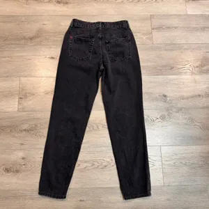 BDG Urban Outfitters Mom Jeans Size 27 Womens‎ High Waist Black Denim Jeans thumbnail 4