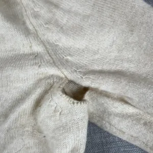 Gap Sweater Womens S Beige Cashmere Blend V Neck Knit Pullover Long Sleeve thumbnail 2