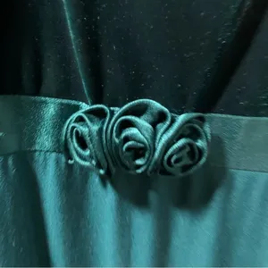 1980s Hunter Green Vintage Velvet Long Maxi Modest Dress Med/Large Woman’s 8-14 thumbnail 4