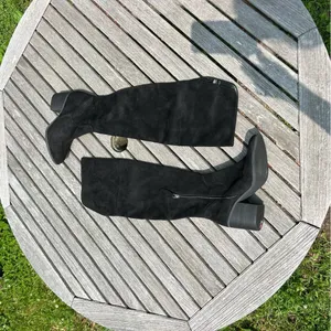BP Luke Over The Knee Tall Boots Black Faux Suede Women‎ Size 6.5 thumbnail 2