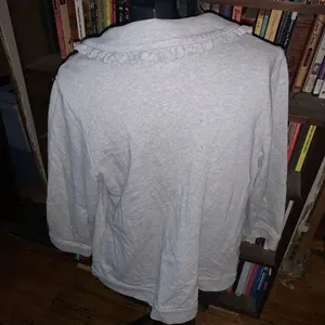 Lane Bryant gray knit ruffled 14/16 3/4 sleeve romantic cardigan thumbnail 2