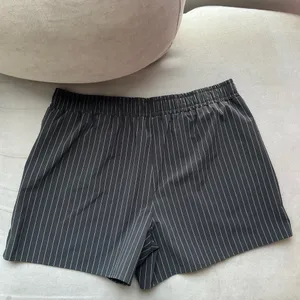Alo Yoga Pinstripe Daylight Boxer Short Black/Titanium L thumbnail 5