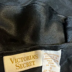 Victoria’s Secret VINTAGE Small Gold Label Black Cami Lace Camisole thumbnail 3