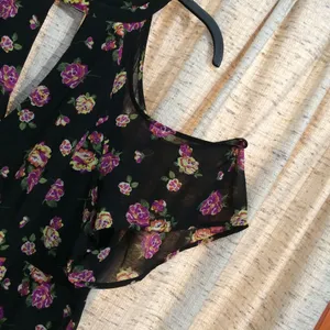 Torrid Multi-Color Floral Print Chiffon Cold Shoulder V-Neck Dress thumbnail 3