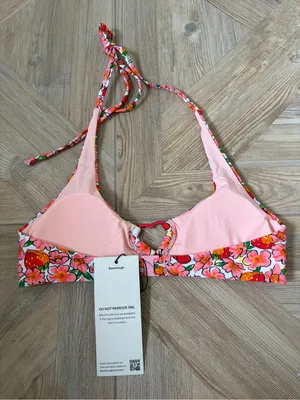 Blackbough Swim Thea Scoop Neck Top Berry Cherry Heart Ring Size Small thumbnail 3
